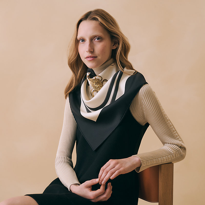 Lenço 90 eterno Brides de Gala - Preto | Hermès Brasil
